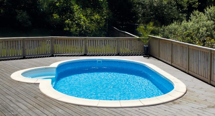 Oval pool ovan mark